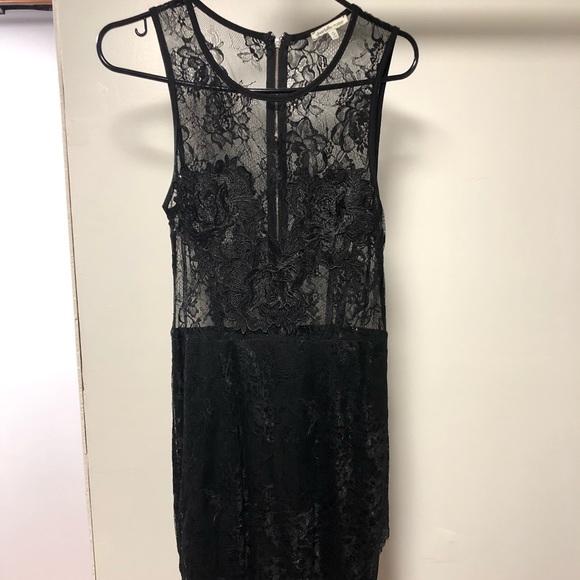 Black Lace Sleeveless Dress - Picture 3 of 4